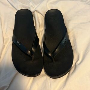 Women’s reef sandals